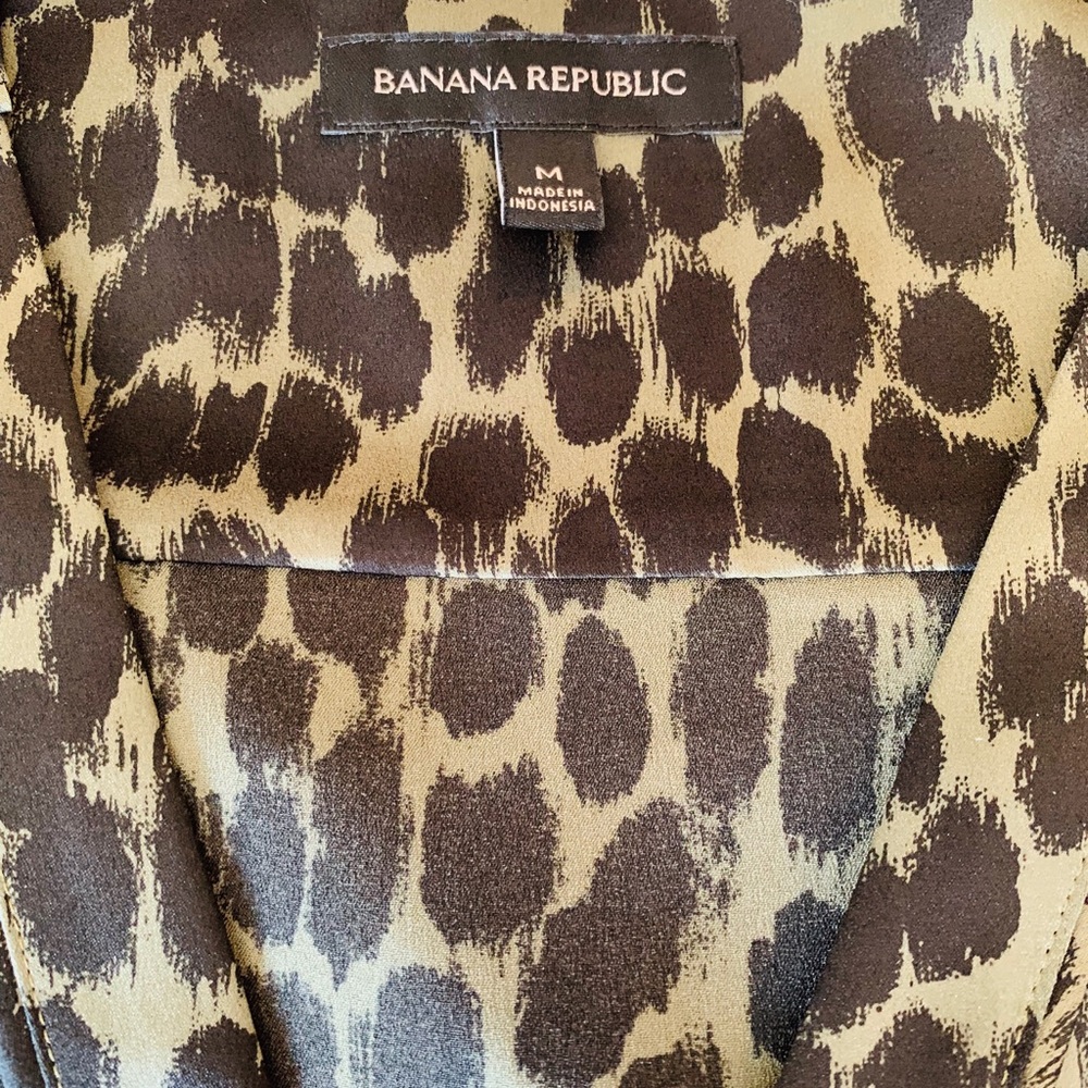 Sleeveless blouse - Picture 2 of 2